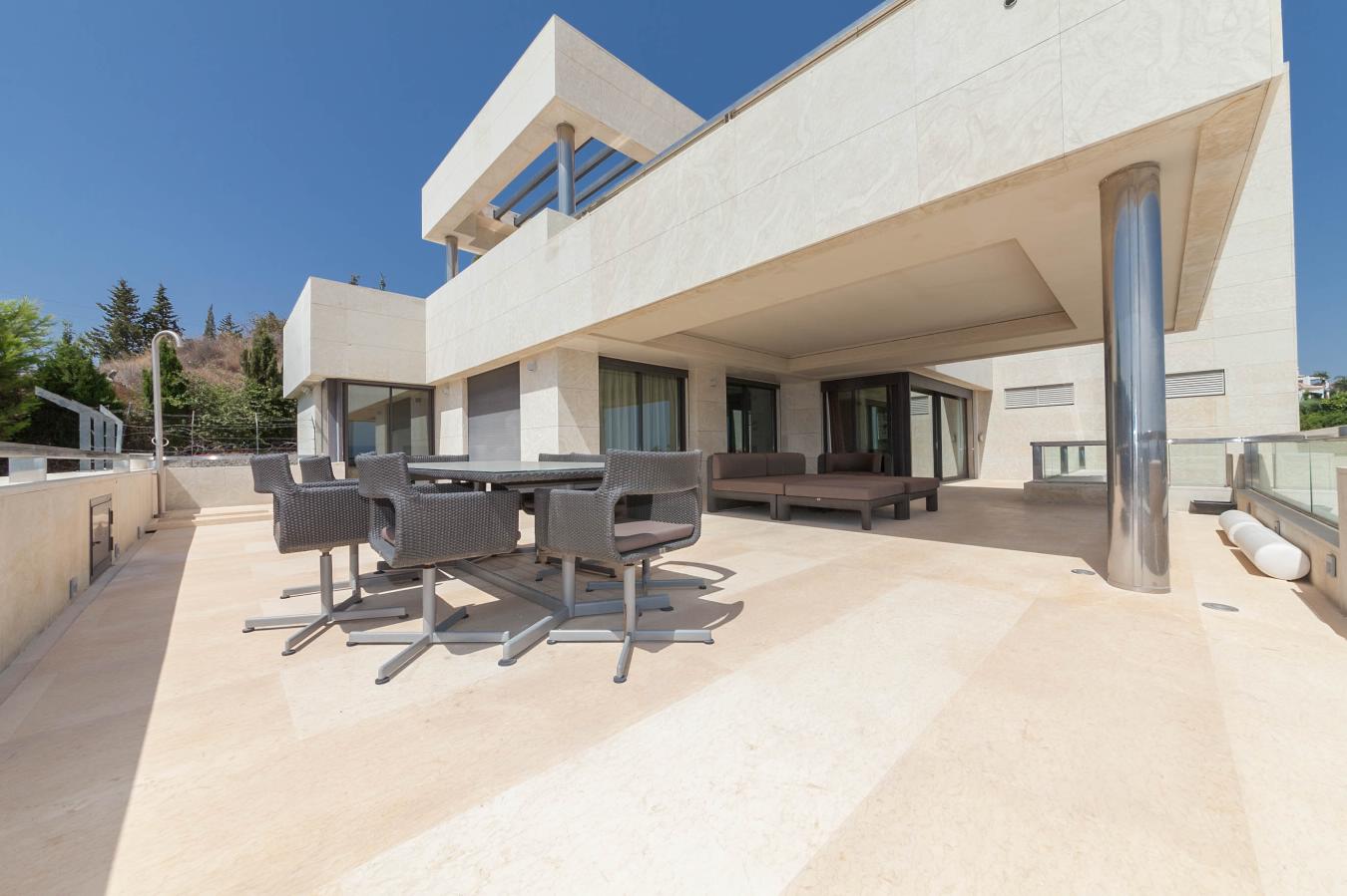 Los Arrayanes, luxury contemporary penthouse in Nueva Andalucia